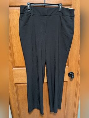 Time and Tru Black Women's Trousers - Sleek Straight-Leg Pants